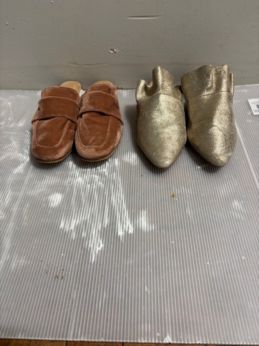 Free People Two-Pair Mules Set in Dusty Pink  Velvet and Gold Metallic Size 38